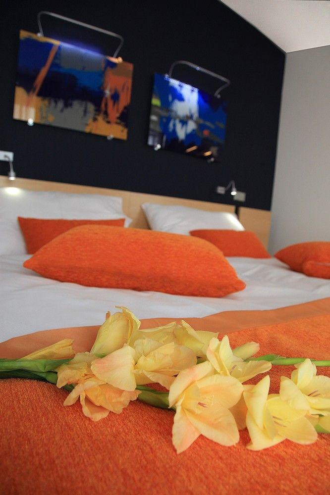 Orea Hotel Atrium โอโตรโกวิตเซ ภายนอก รูปภาพ