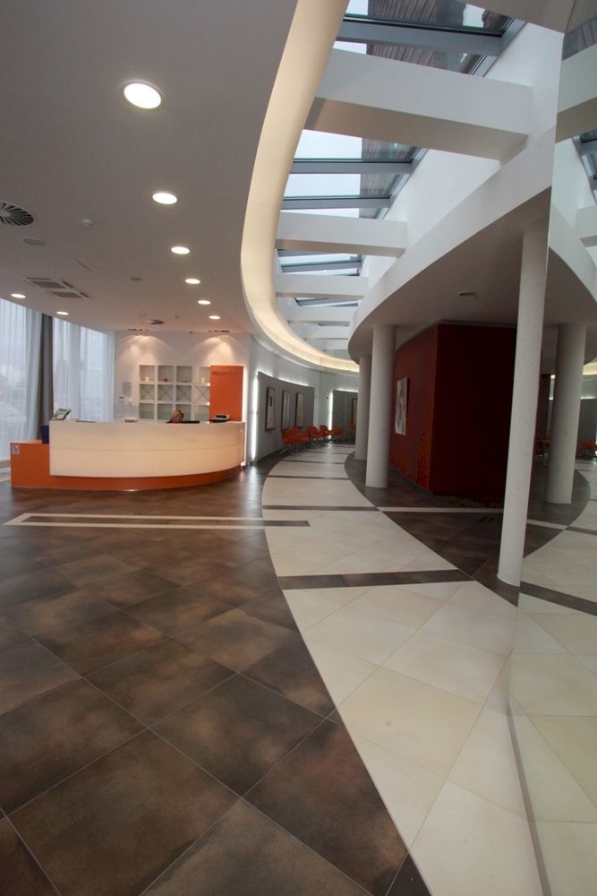 Orea Hotel Atrium โอโตรโกวิตเซ ภายนอก รูปภาพ
